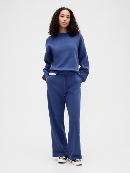 Image number 3 showing, Relaxed Wedge Crewneck Sweatshirt