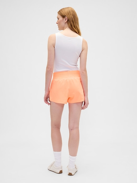 Image number 2 showing, GapFit 3" Mid Rise Runaround Shorts