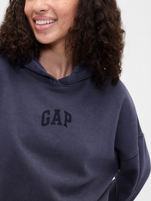 Image number 4 showing, Relaxed Gap Mini-Logo Cropped Hoodie