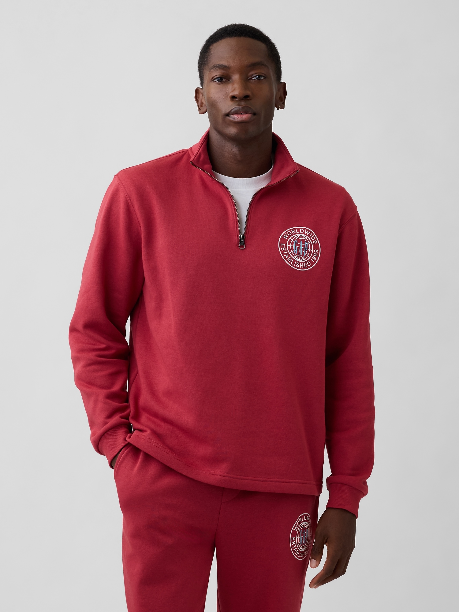 Relaxed Gap Graphic Quarter-Zip Sweatshirt