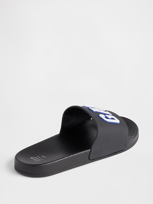 Image number 4 showing, Kids Gap Logo Slides