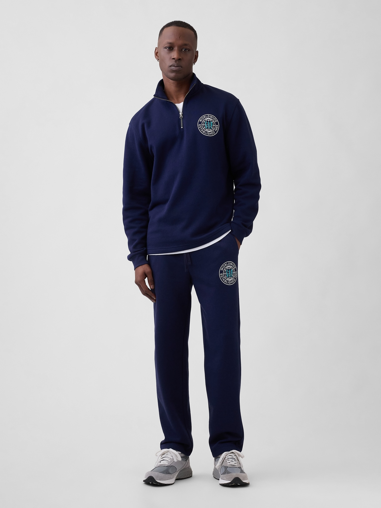 Gap Graphic Straight-Leg Sweatpants