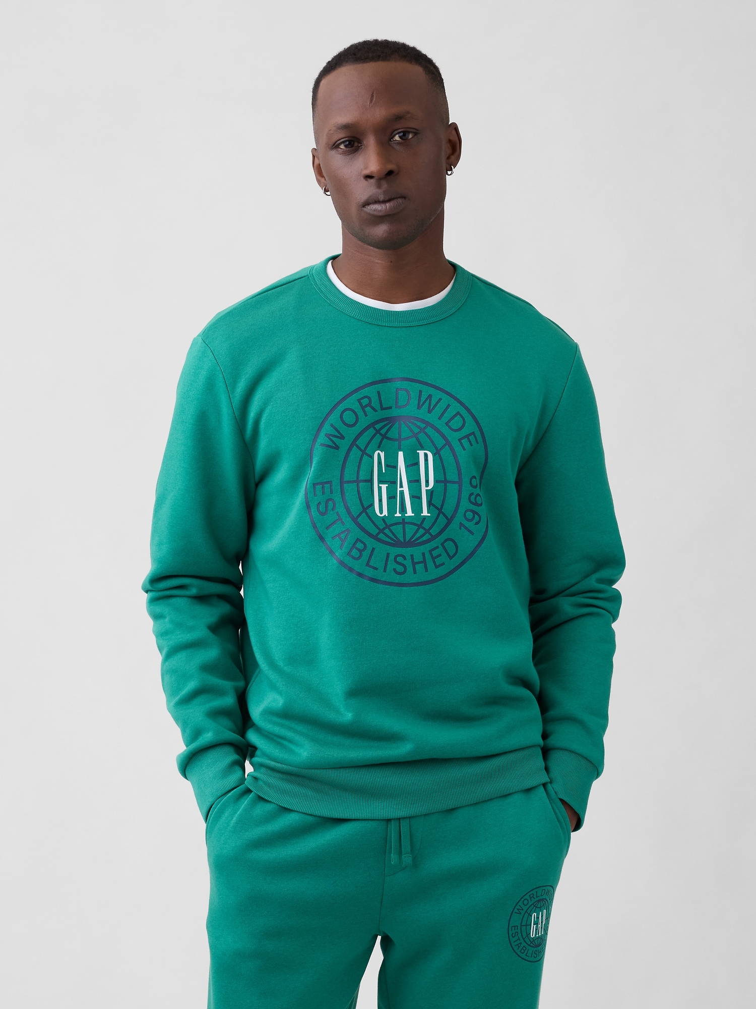 Relaxed Gap Graphic Sweatshirt