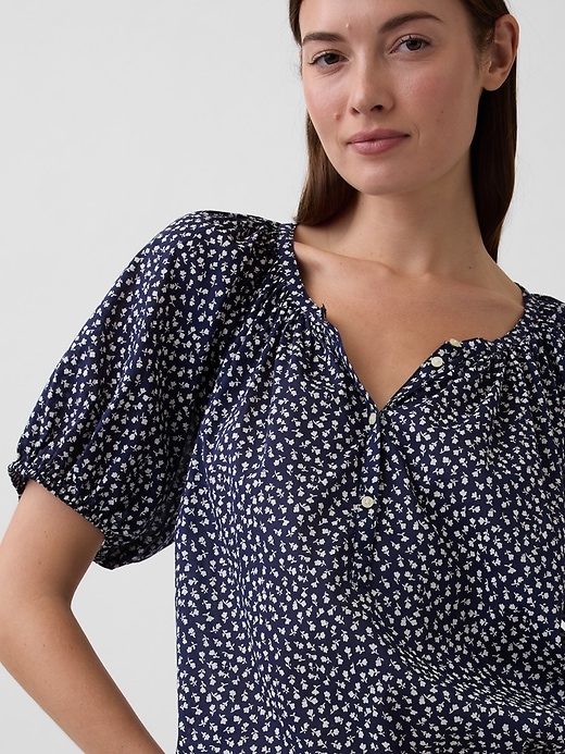 Image number 4 showing, Oversized Puff Sleeve Top