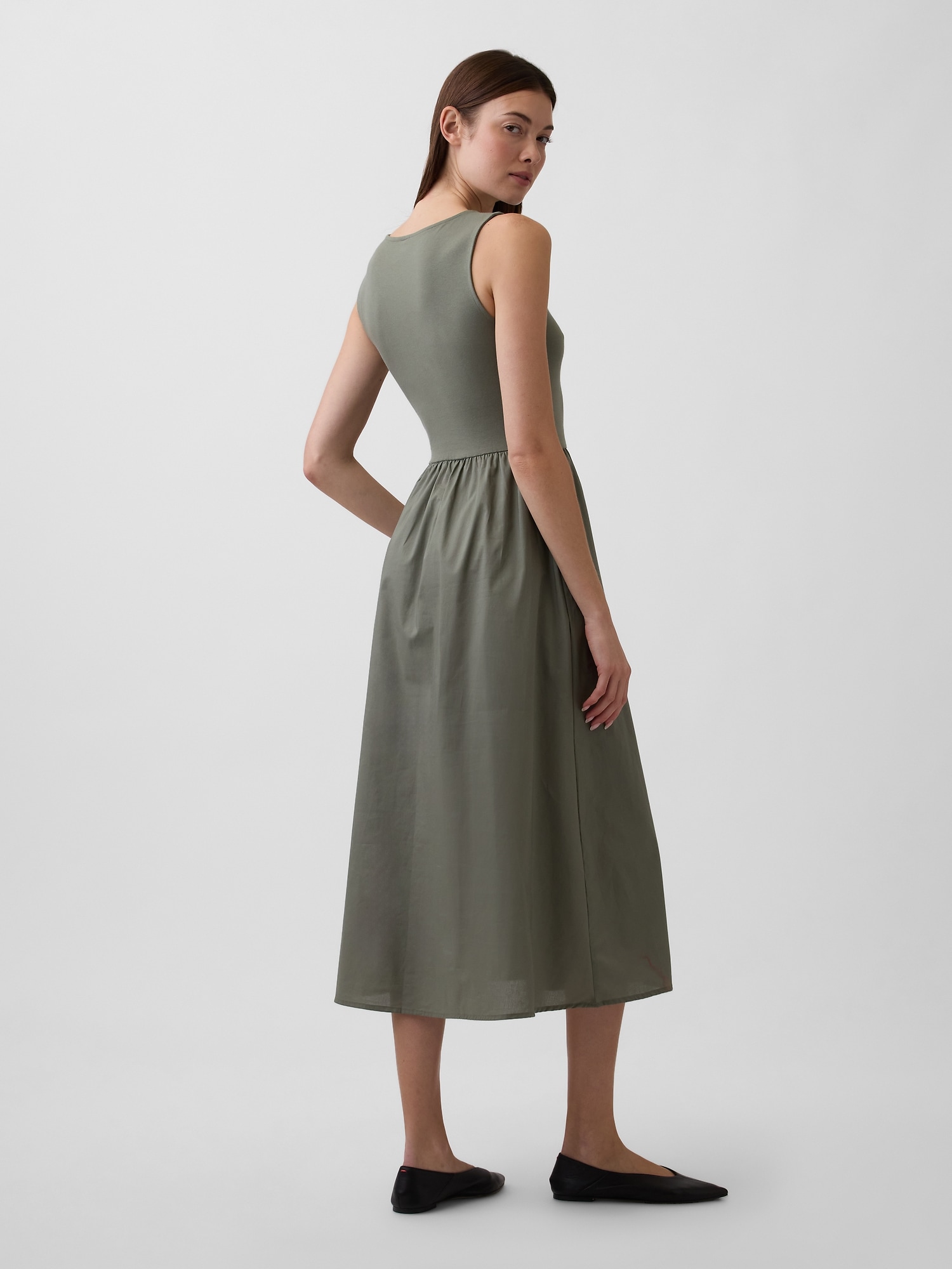 Sleeveless Boatneck Midi Dress