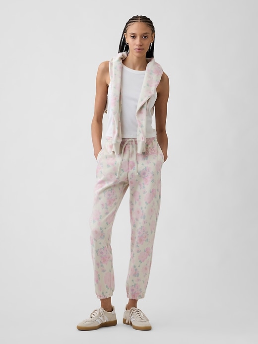 Image number 1 showing, Gap Logo Joggers