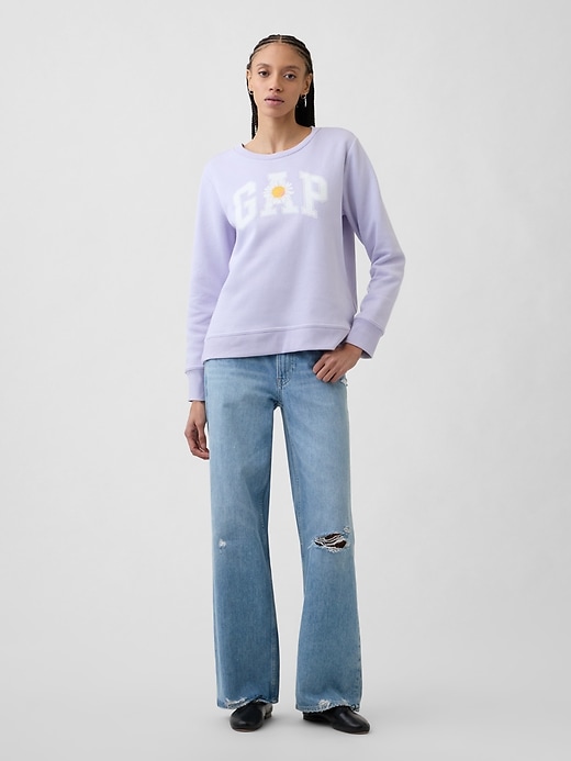 Image number 3 showing, Relaxed Gap Logo Sweatshirt
