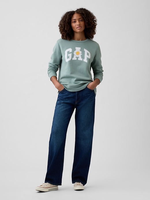 Image number 3 showing, Relaxed Gap Logo Sweatshirt