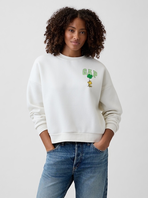 Image number 1 showing, Peanuts Oversized Wedge Sweatshirt