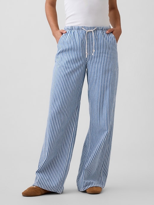 Image number 2 showing, Mid Rise Pull-On SuperLight Wide-Leg Jeans