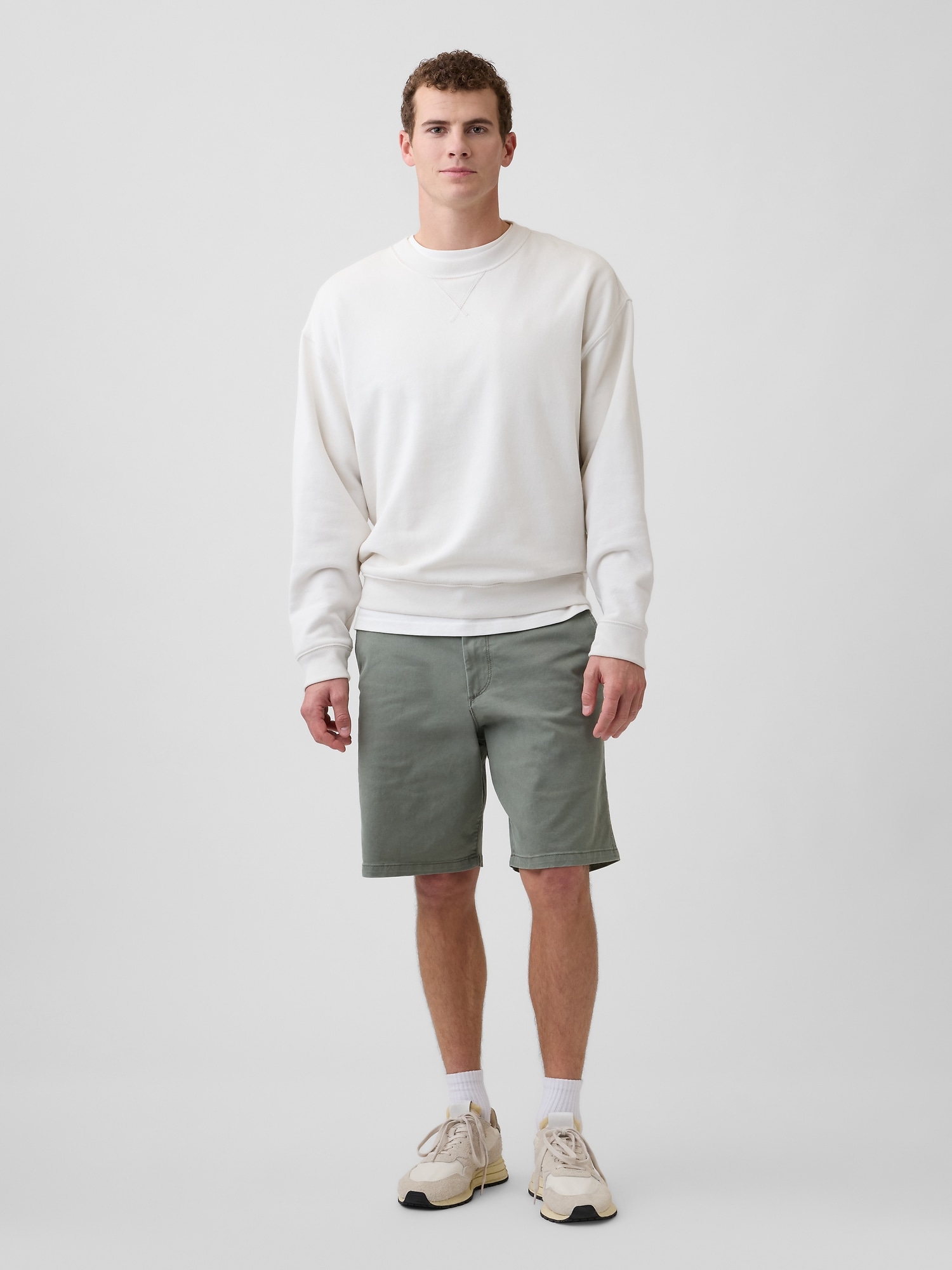 9" Essential Khaki Shorts