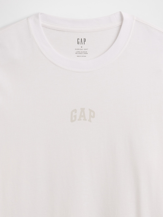 Image number 4 showing, Everyday Soft Relaxed Gap Mini-Logo T-Shirt