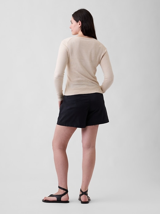 Image number 6 showing, 5" Mid Rise Downtown Khaki Shorts