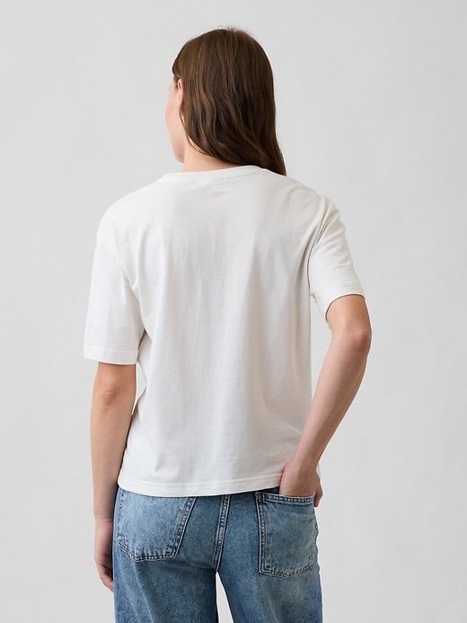 Image number 2 showing, Peanuts Oversized Crewneck T-Shirt