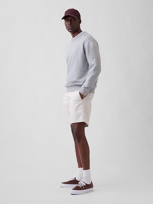 Image number 4 showing, 7" Essential Khaki Shorts