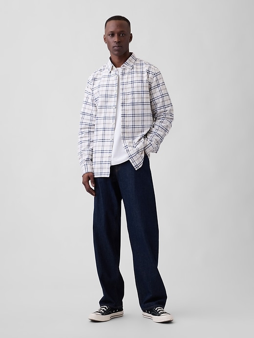 Image number 3 showing, Oxford Shirt in Standard Fit