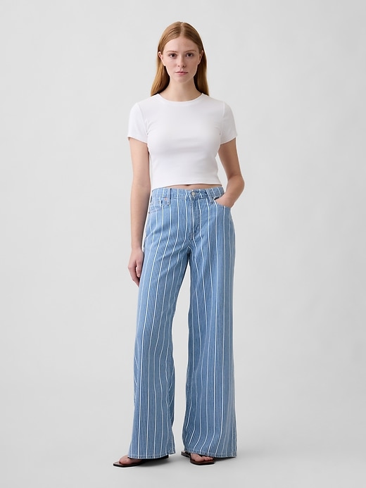 Image number 1 showing, Mid Rise SuperLight Wide-Leg Jeans