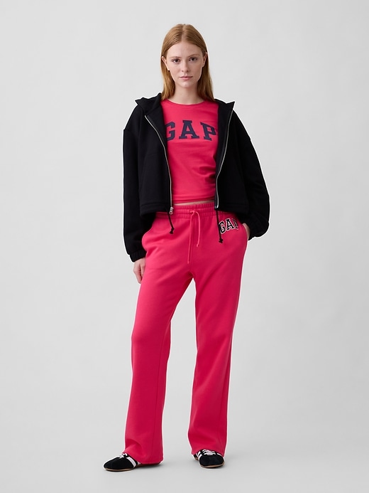 Image number 3 showing, Gap Logo T-Shirt