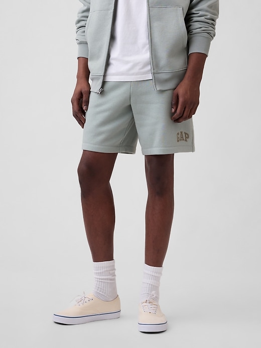 Image number 3 showing, Gap Logo Shorts
