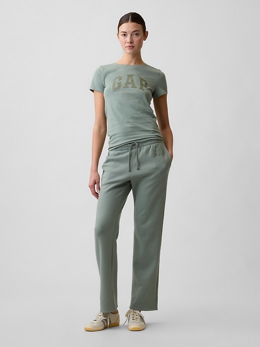 Image number 3 showing, Gap Logo T-Shirt