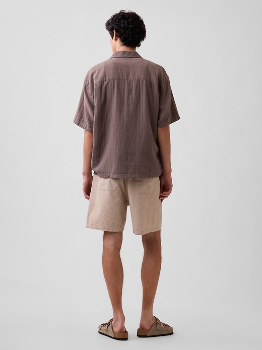 Image number 2 showing, 7" Linen-Blend Easy Shorts