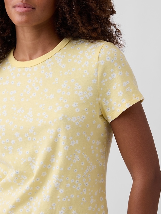 Image number 4 showing, Favorite Print V-Neck T-Shirt