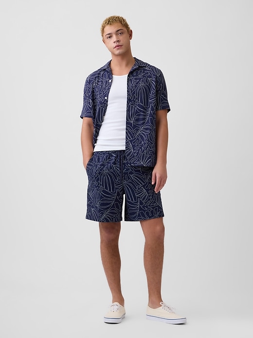 Image number 1 showing, 7" Linen-Blend Easy Shorts
