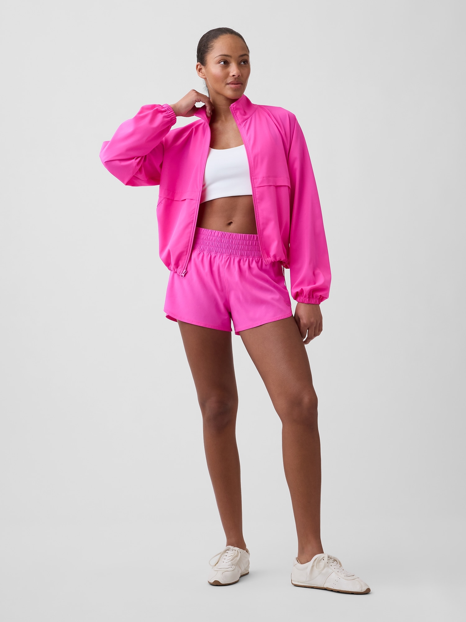 GapFit 3" Mid Rise Runaround Shorts