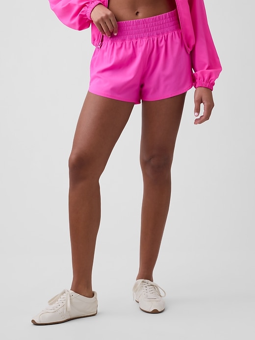 Image number 3 showing, GapFit 3" Mid Rise Runaround Shorts