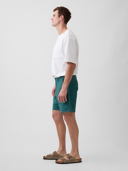 Image number 4 showing, 7" Essential Khaki Shorts