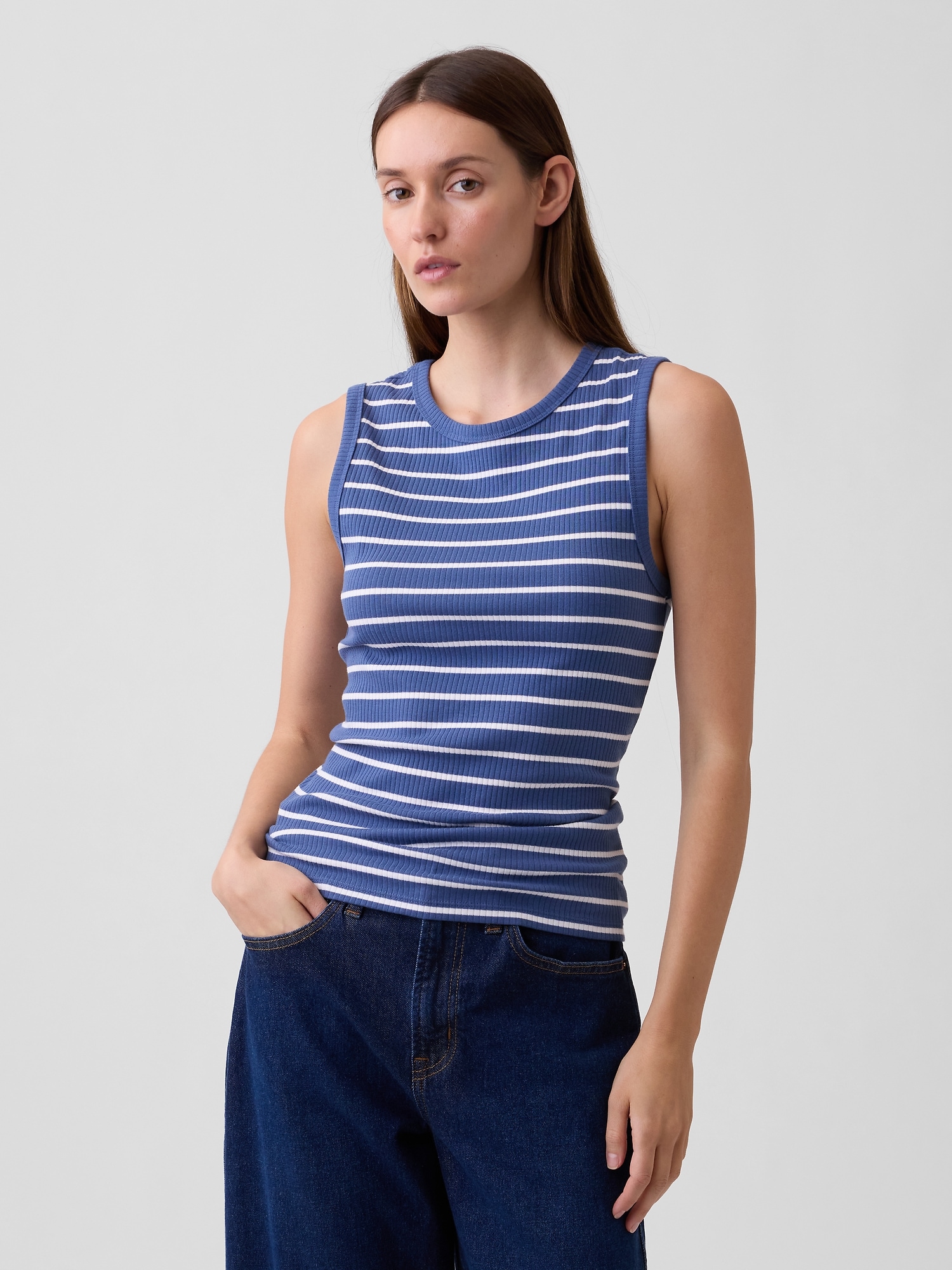 Ribbed Shell Tank