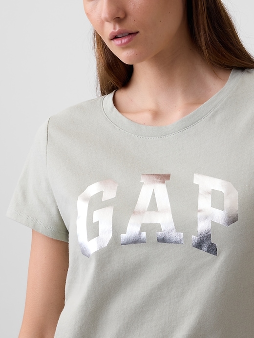 Image number 4 showing, Gap Logo T-Shirt