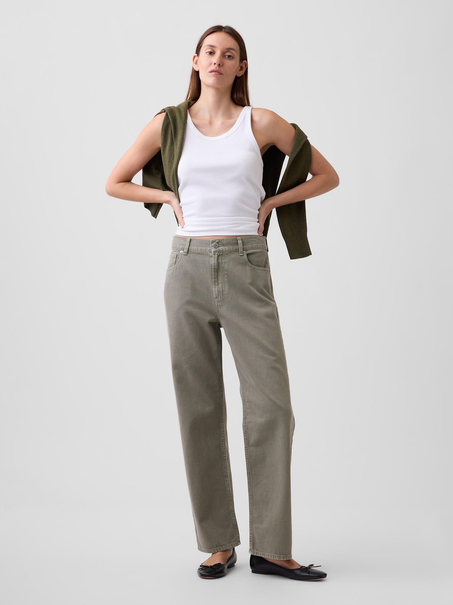 Mid Rise Relaxed Straight Crop Jeans