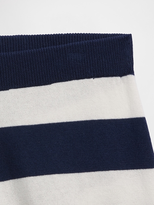 Image number 3 showing, Kids Pull-On Relaxed Sweater Shorts