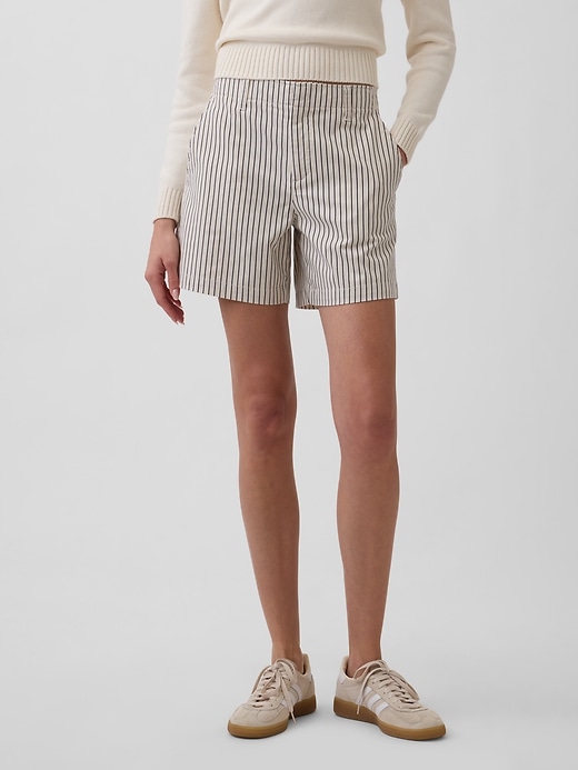 Image number 2 showing, 5" Mid Rise Downtown Khaki Shorts