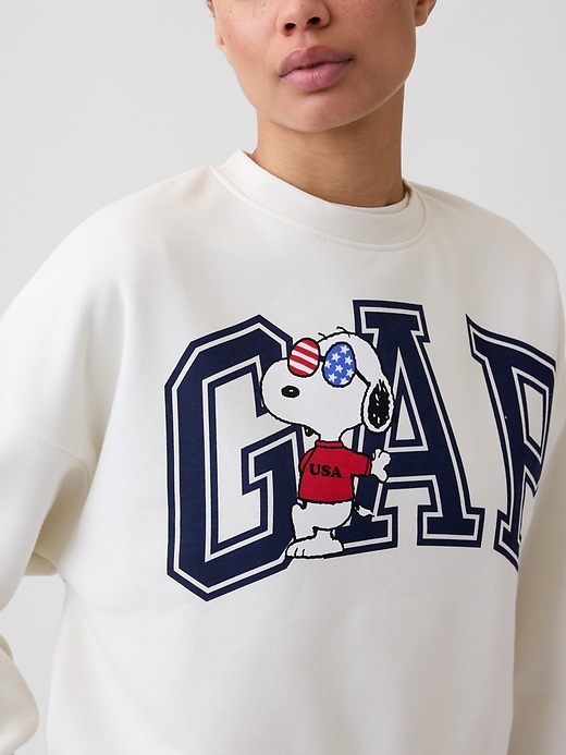 Image number 4 showing, Peanuts Oversized Wedge Crewneck Sweatshirt