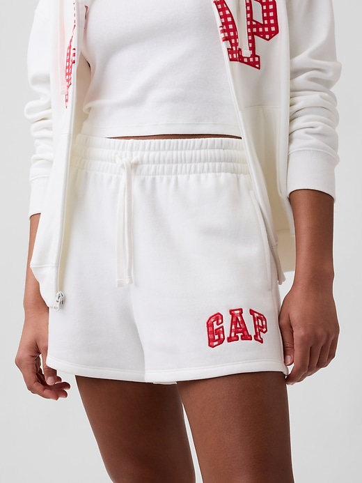 Image number 4 showing, Gap Logo Shorts