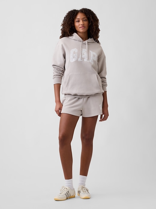 Image number 3 showing, Relaxed Gap Logo Hoodie