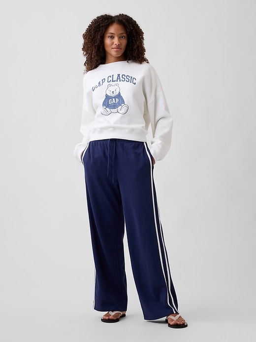 Image number 3 showing, Oversized Gap Graphic Wedge Crewneck Sweatshirt