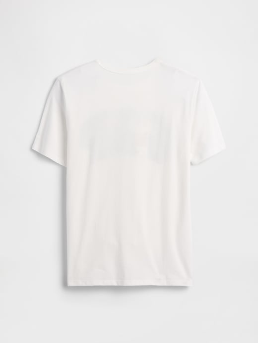 Image number 2 showing, GapKids Peanuts Logo T-Shirt