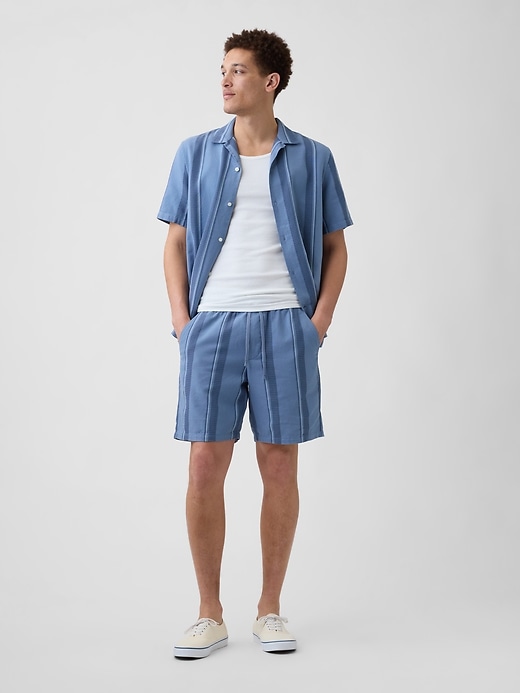 Image number 1 showing, 7" Easy Textured Stripe Shorts