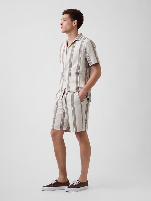 Image number 4 showing, 7" Easy Textured Stripe Shorts