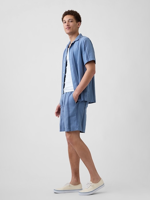 Image number 4 showing, 7" Easy Textured Stripe Shorts
