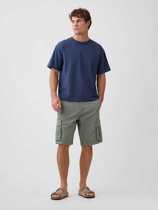 Image number 1 showing, 11" Essential Cargo Shorts