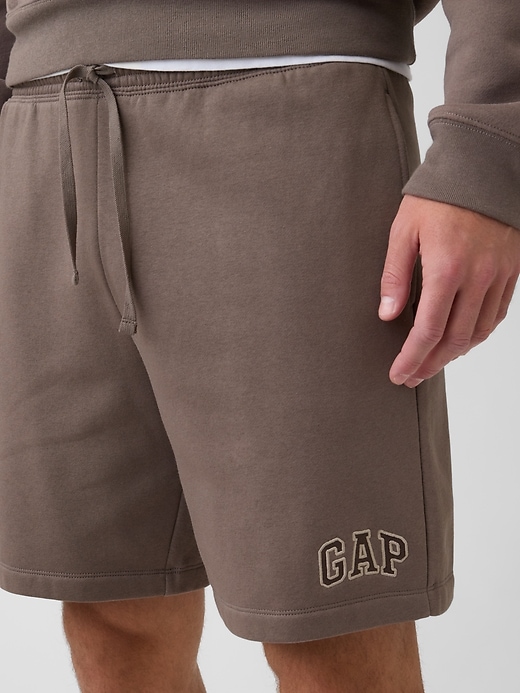 Image number 6 showing, Gap Logo Shorts