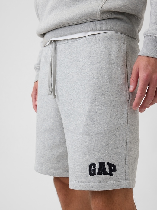 Image number 5 showing, Gap Logo Shorts