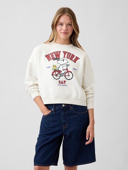 Image number 1 showing, Peanuts Oversized Wedge Crewneck Sweatshirt