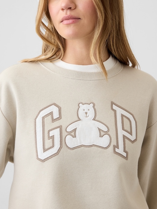 Image number 4 showing, Gap Logo Sweatshirt