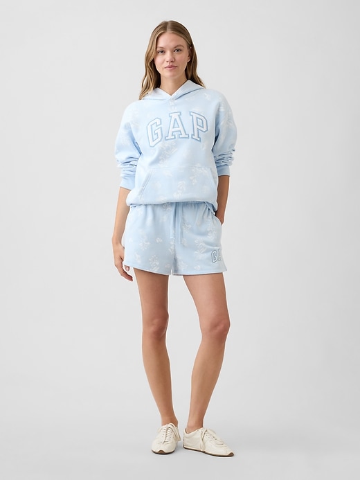 Image number 1 showing, Gap Logo Shorts