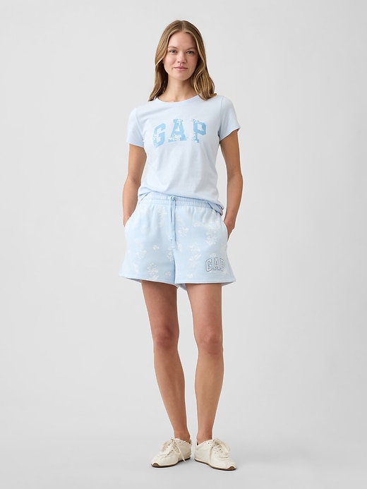 Image number 3 showing, Gap Logo T-Shirt